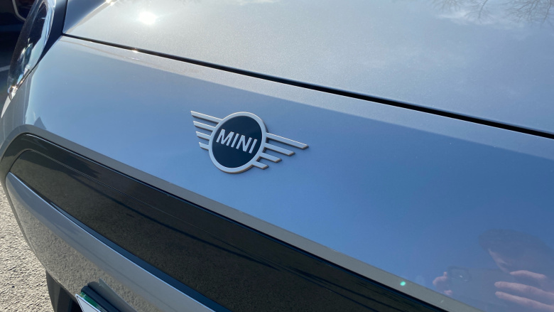 MINI Aceman 135kW E Classic 43kWh 5dr Auto Electric Hatchback